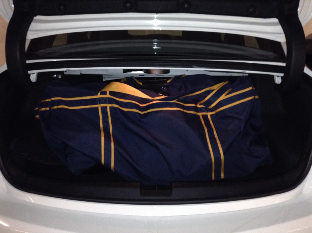 2016_Acura_ILX_hockey_bag_trunk